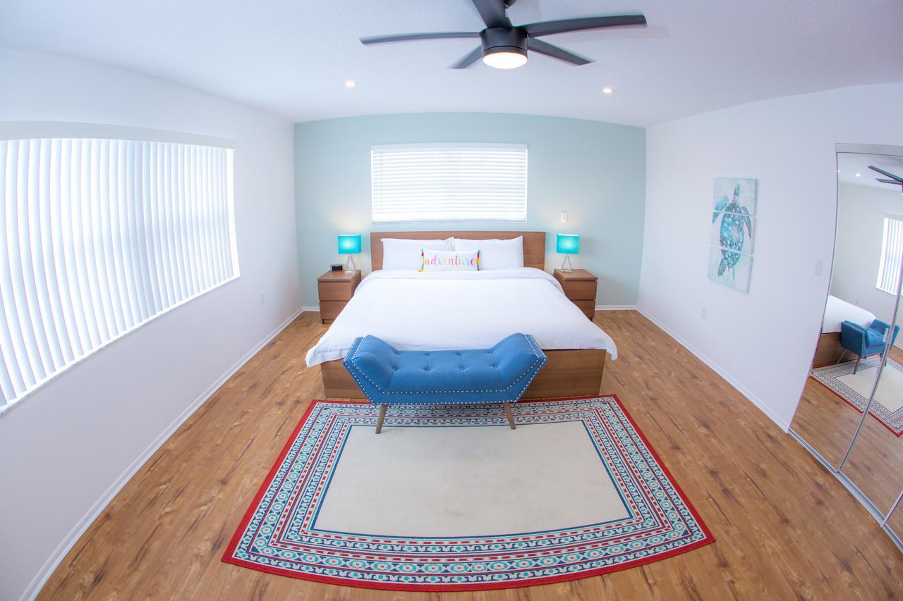 St. Pete Beach Suites エクステリア 写真